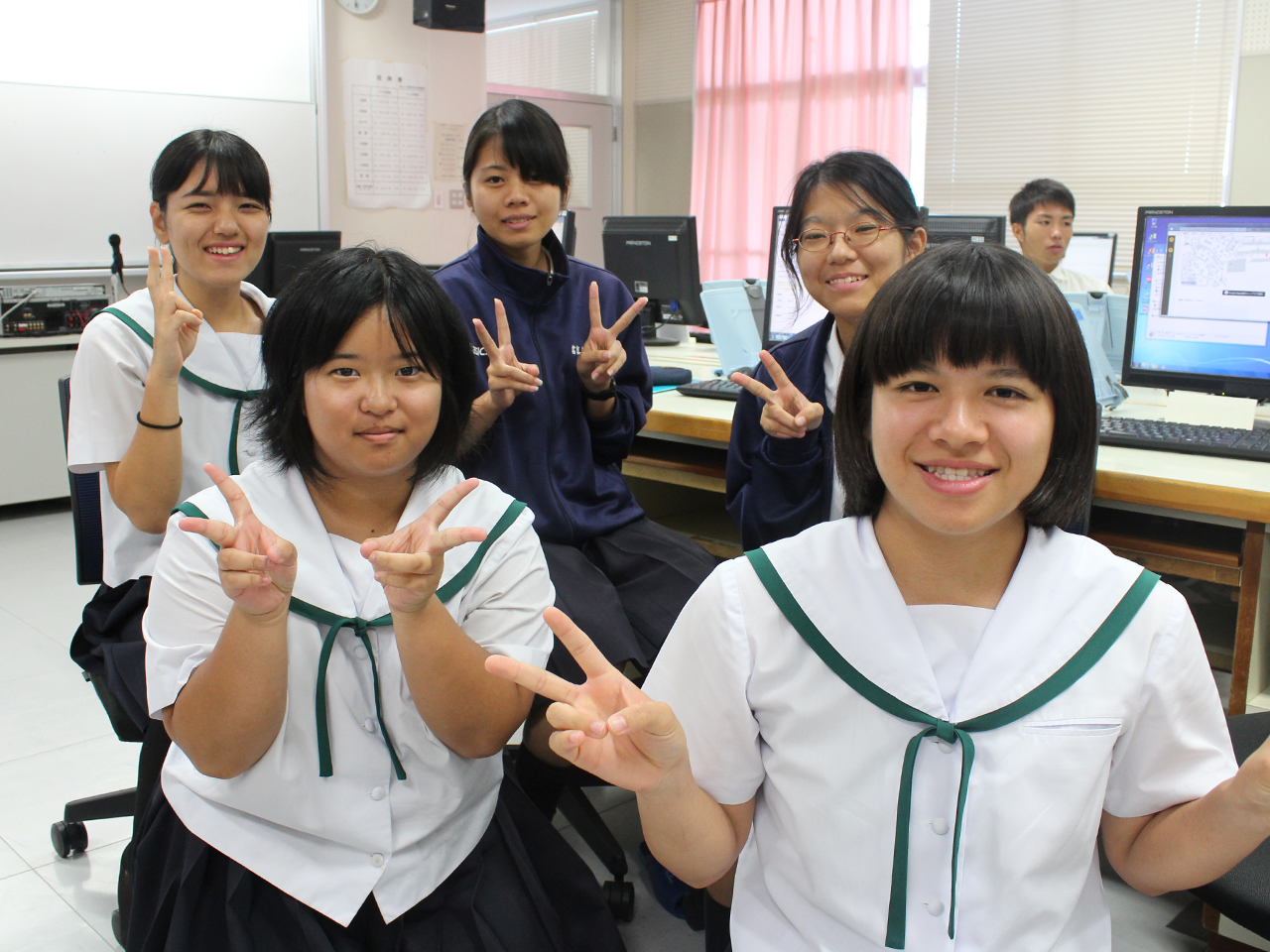 沖縄県立コザ高等学校